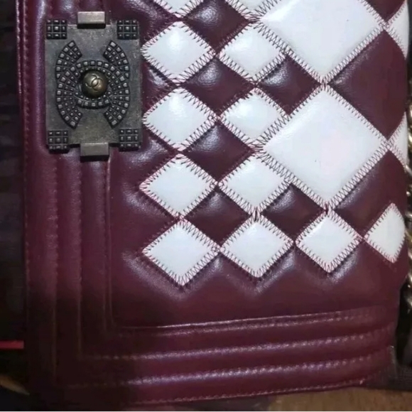 CHANEL Quilted Boy Bag in burgundy RARE!!! - Picture 3 of 16